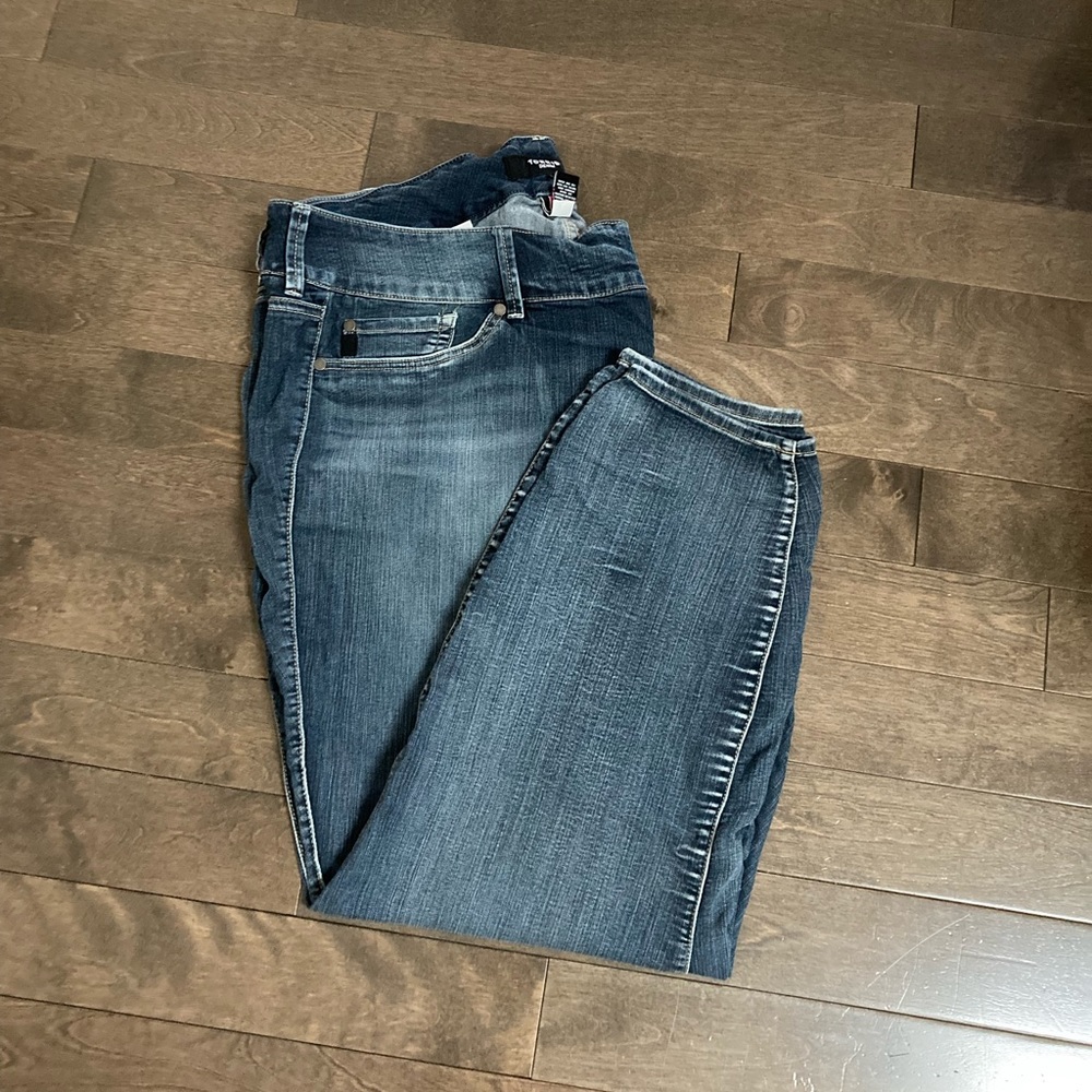 Torrid Size 28T (Tall) Blue Jeans with 3 Button Waistband Inseam 30